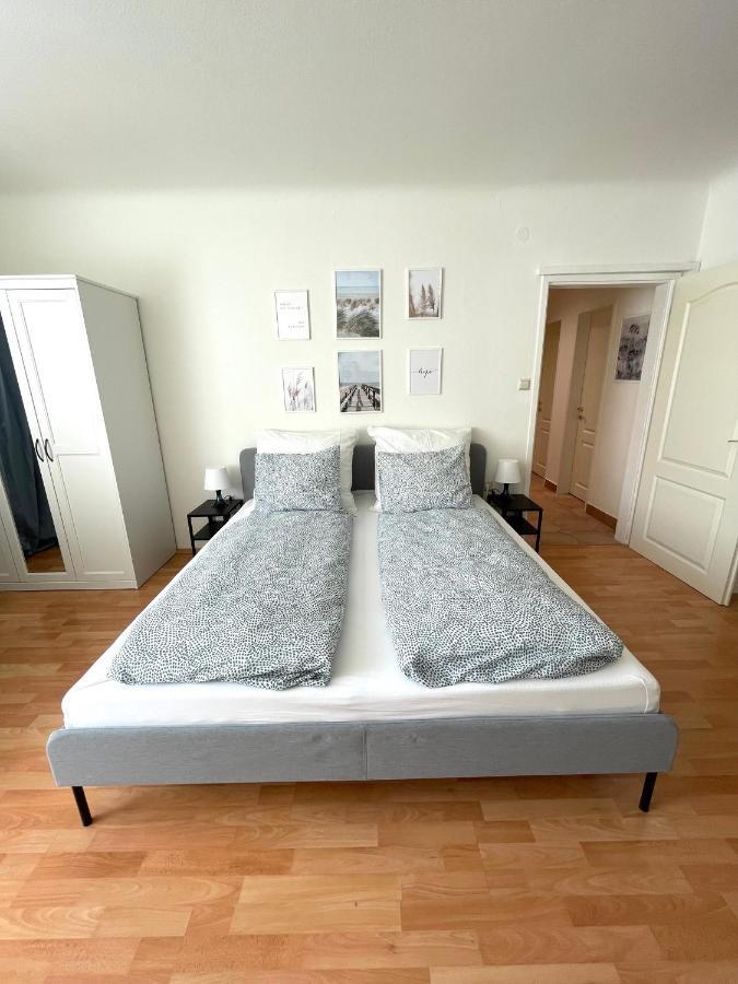 Cosy Near Schoenbrunn & Meidlinger Market Wenen
